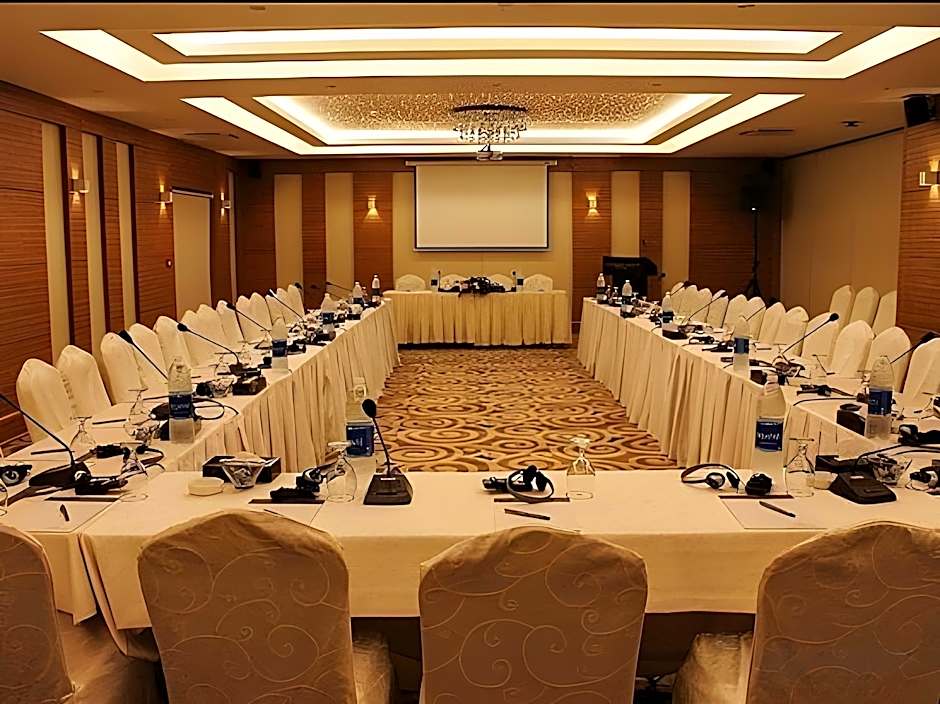 Thousand Nights Hotel