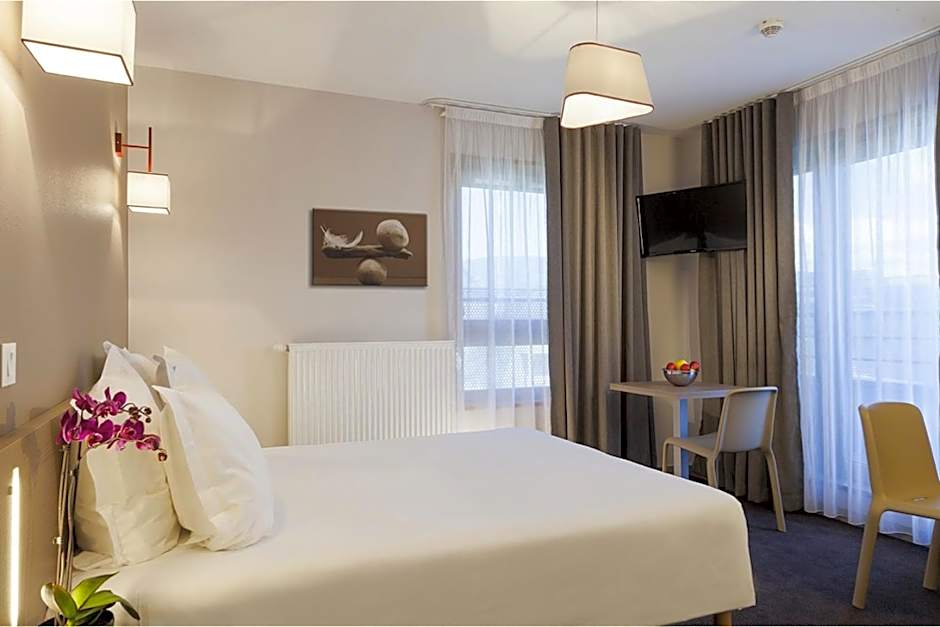 Neho Suites Porte de Geneve - Gare Annemasse