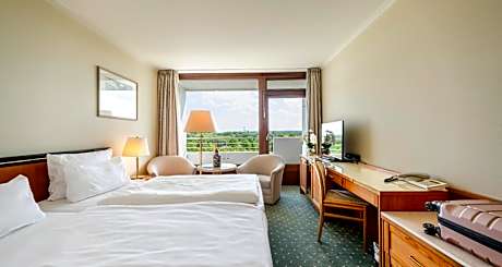 Superior Triple Room with Garden View