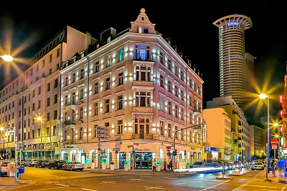 Grand Hotel Downtown