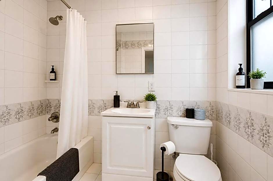 Bay Ridge ApartHotel
