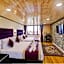 Sumitel Hotel 500 meters from Mall Road