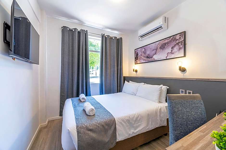 N1 Hotel & Campsite Victoria Falls