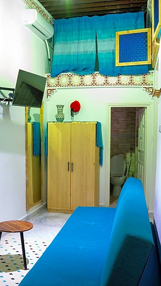 RIAD AMR