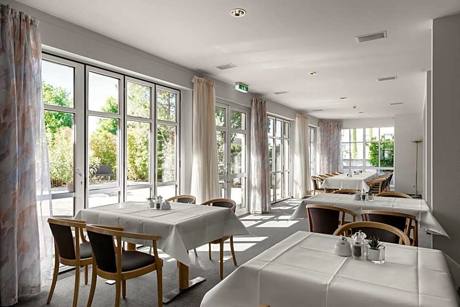 Kirchers Park & Wellnesshotel Kaiserstuhl Garni