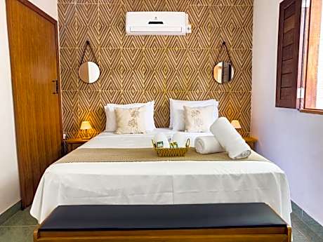 Queen Room with Garden View