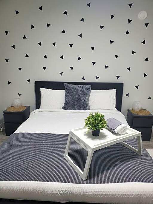 Lux Modern 2BR Radiant Suite+Free Parking