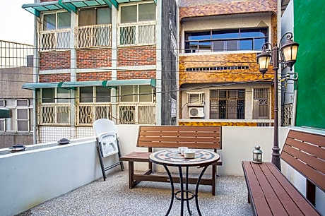 Bed in 6-Bed Mixed Dormitory Room