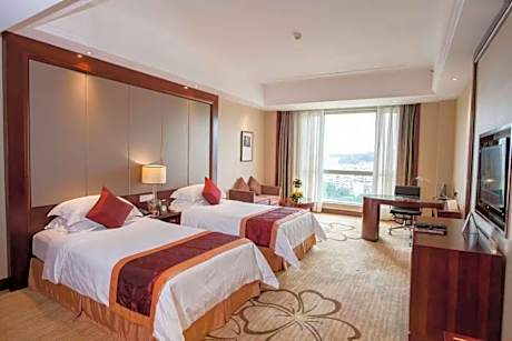 Twin Room with City View