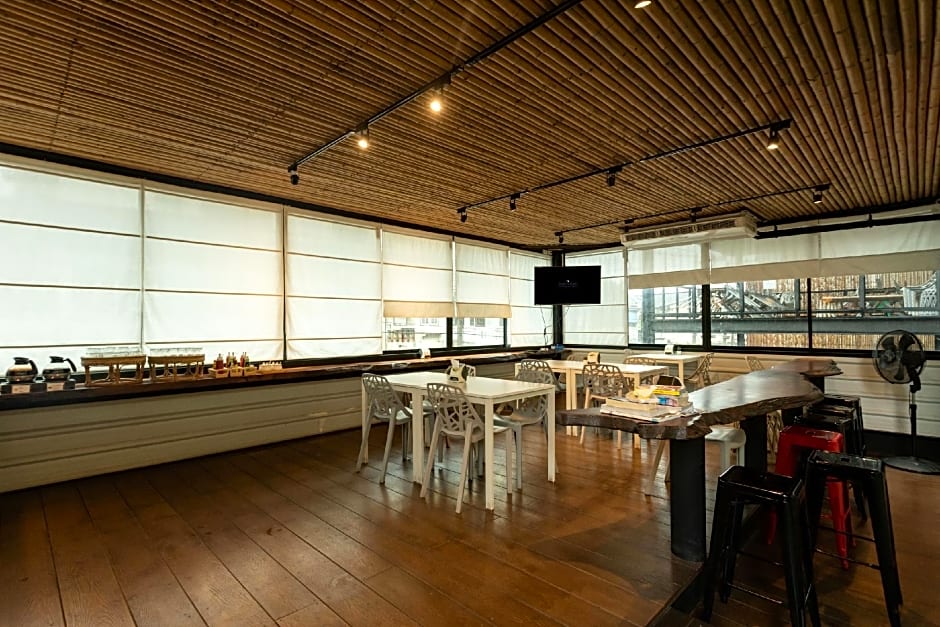 Pakchong Center Poshtel