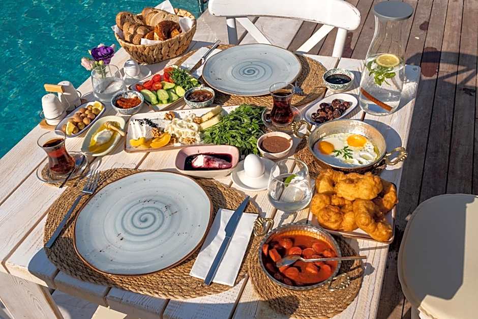 Armel Alacatı Konaklama