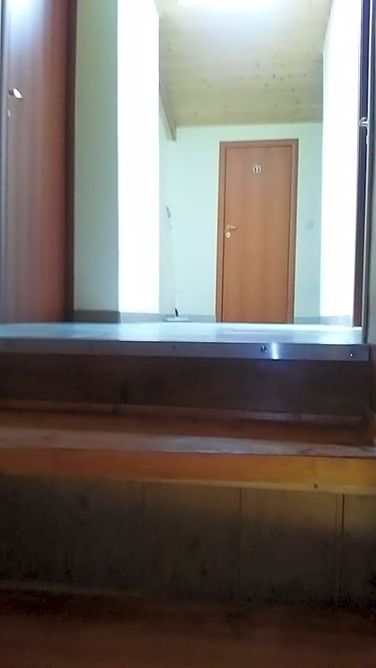 Ginto svetingi namai