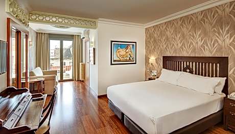 CLASSIC DOBLE WITH BALCONY (2 ADULTS)