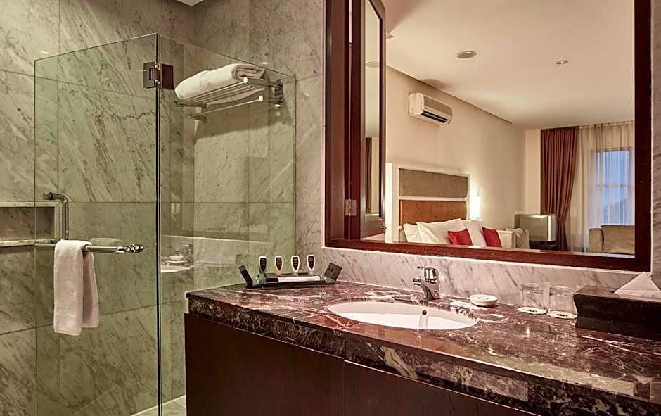 President Executive Club