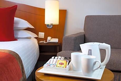 Two Rooms next to Each Other