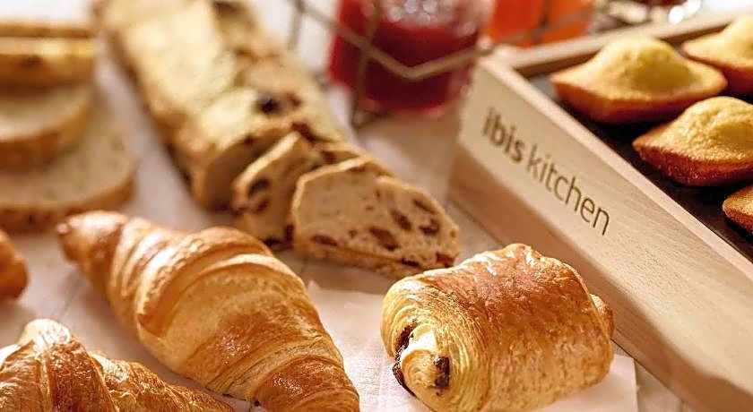 Ibis Hong Kong Central & Sheung Wan Hotel