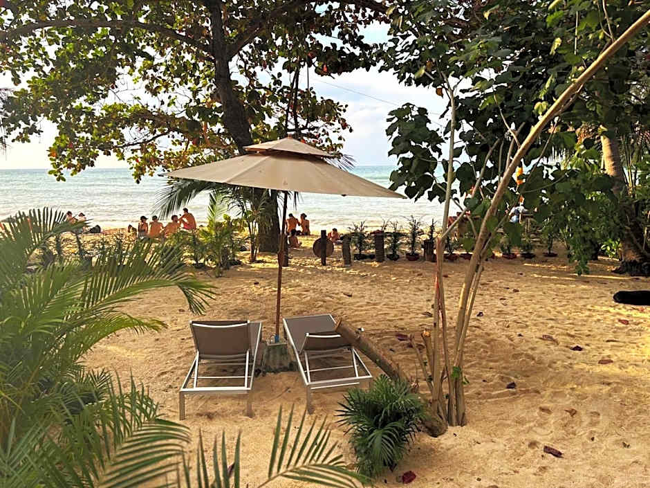 Secret Beach Bungalows