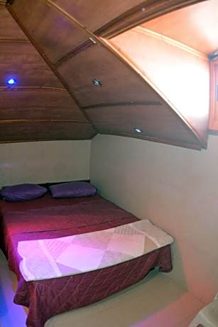 Double Room with Shared Shower and Toilet
