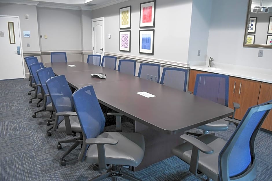 Holiday Inn Express Hotel & Suites Valdosta Southeast By IHG