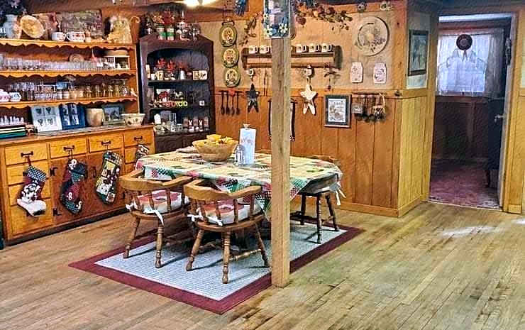 Kennedys Red Barn Inn