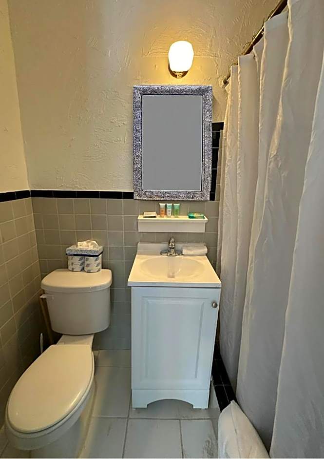 St Maurice Beach Inn