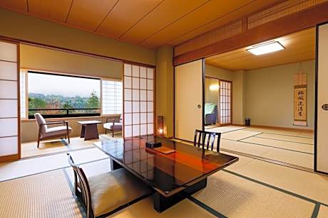 Deluxe Japanese-Style Room with Private Bathroom Garden View 2 floor