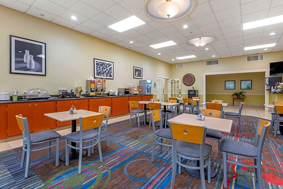 Quality Inn & Suites Vestal Binghamton Near University