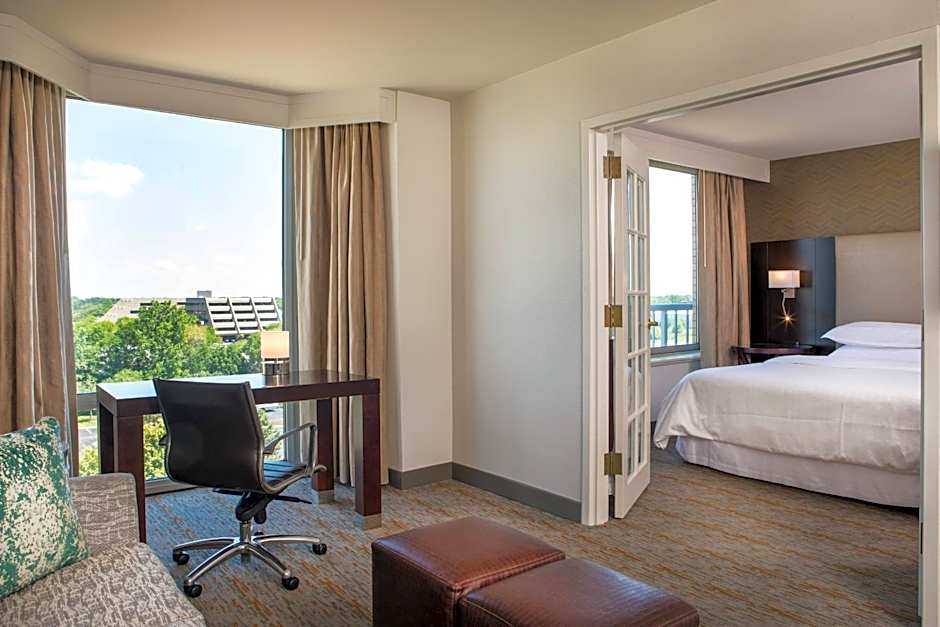 Sheraton Suites Chicago Elk Grove