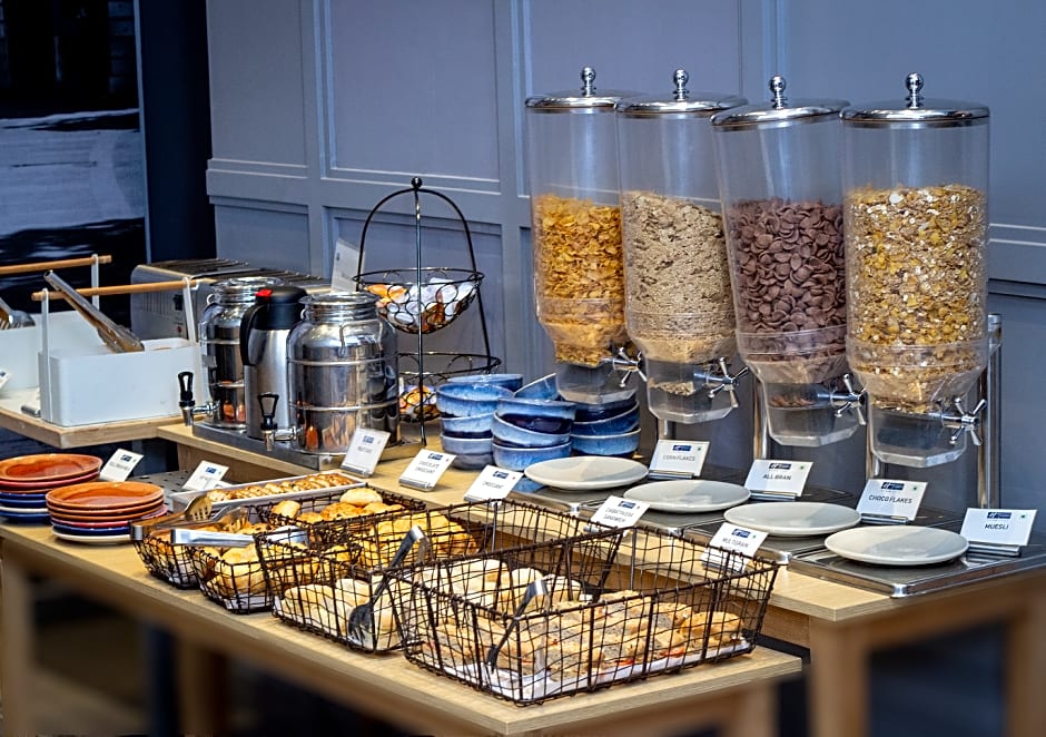 Holiday Inn Express Nashik Indira Nagar By IHG