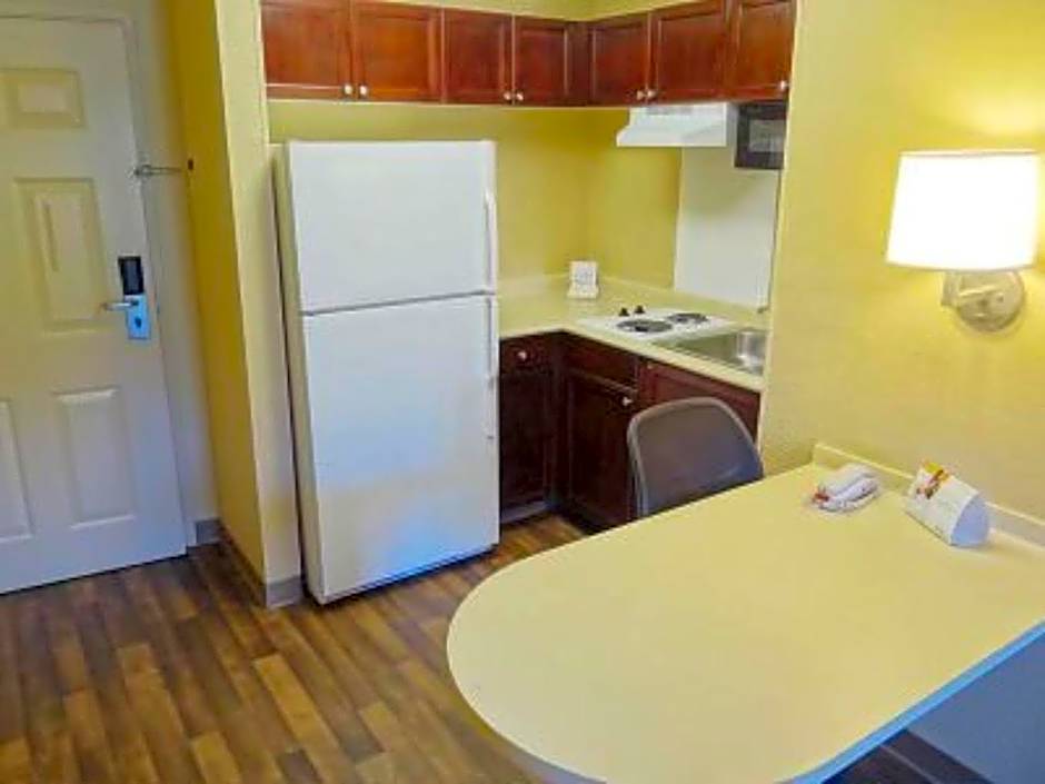 Lonestar Suites By IHG