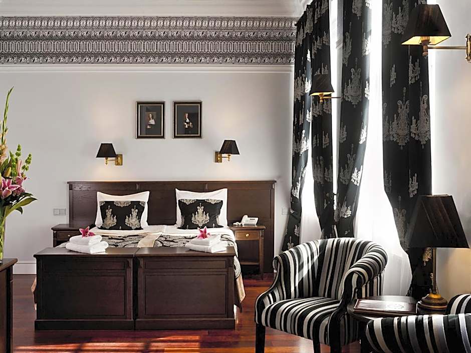 Hotel Holland House Old Town