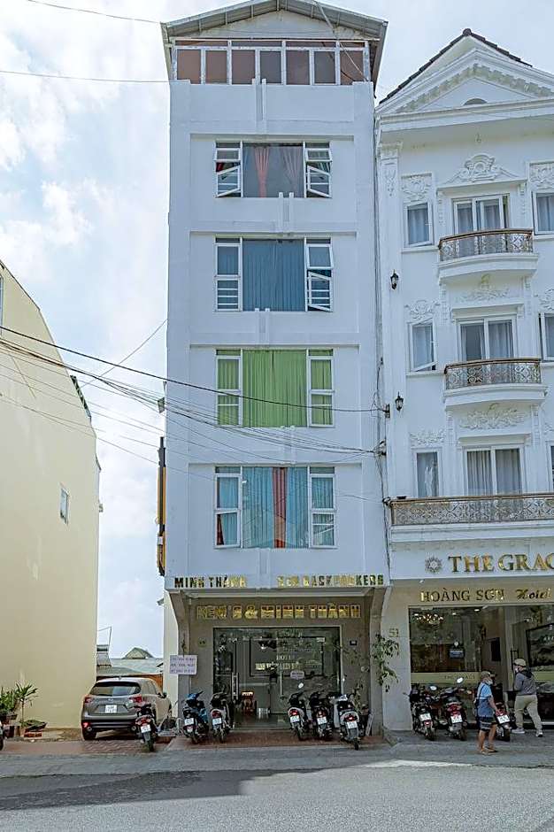 Ken's Backpackers Hotel