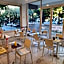 Hotel Caravel Park