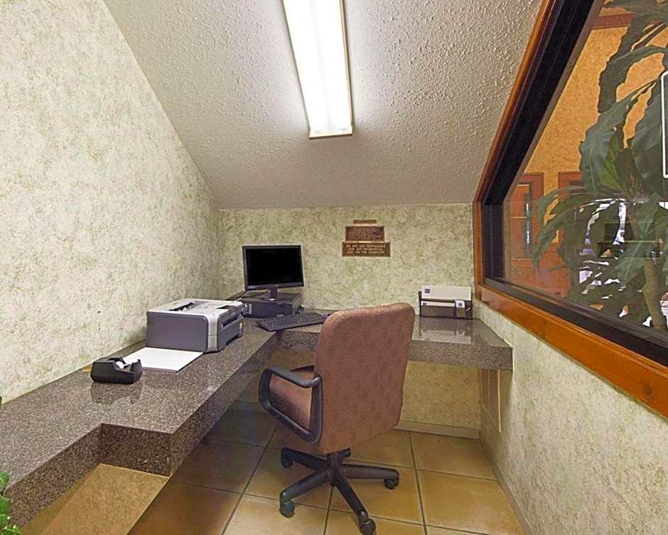Shary Inn and Suites