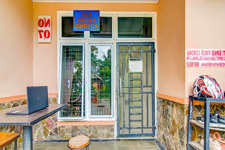 Hotel O Nayla Homestay Syariah Near Koro Koro Panam, Karaoke, Pool, & Cafe