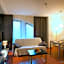 Lacroma Aparthotel