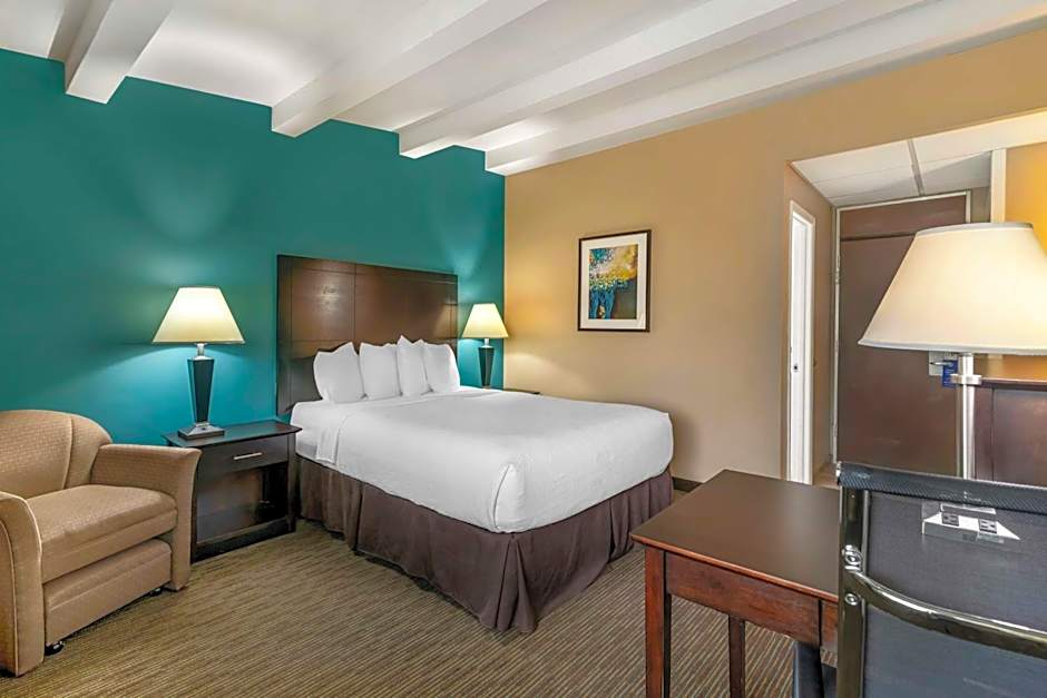 Best Western Plus Plattsburgh