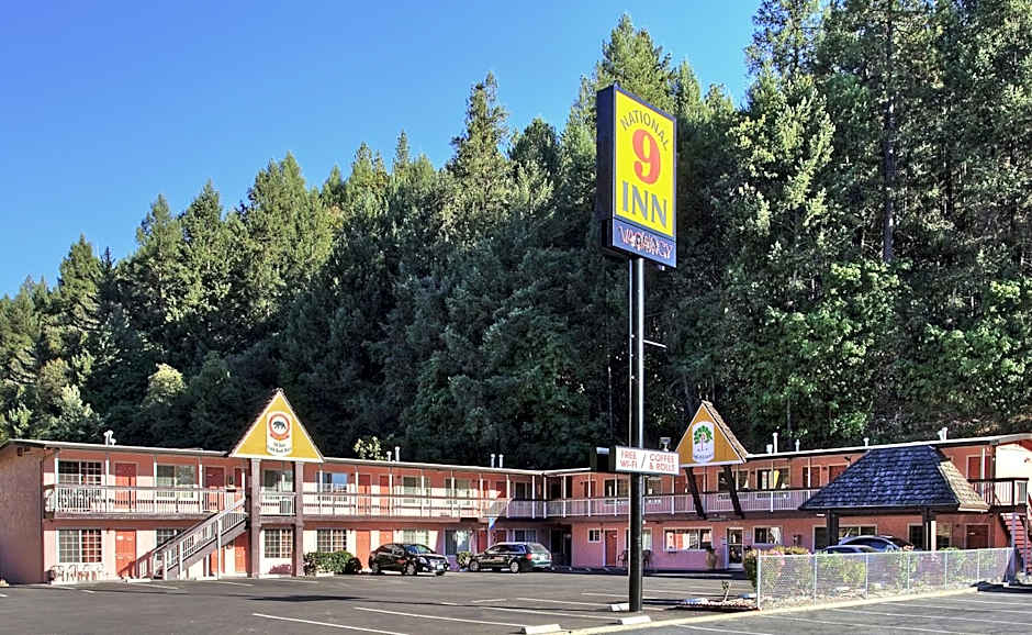 National 9 Inn - Placerville