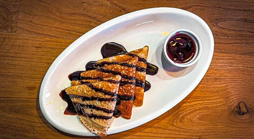 Ereto Hotel by SnowTime