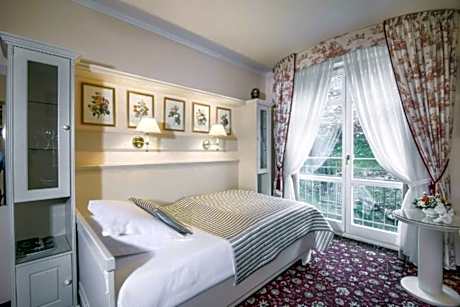 Budget Single Room