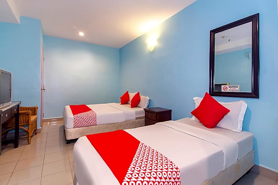 Capital O 252 Lotus Hotel