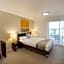 Gladstone City Central Apartment Hotel Official