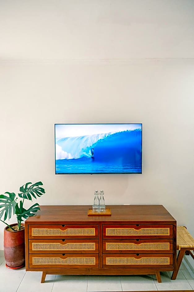 Kala Surf Camp