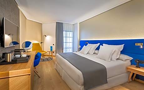 Barcelo Caceres V Centenario