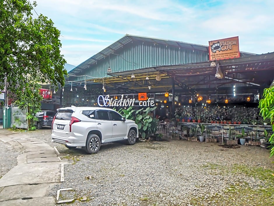 OYO 990 Stadion Residence Syariah