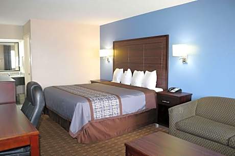King Room with Sofa Bed - Non-Smoking