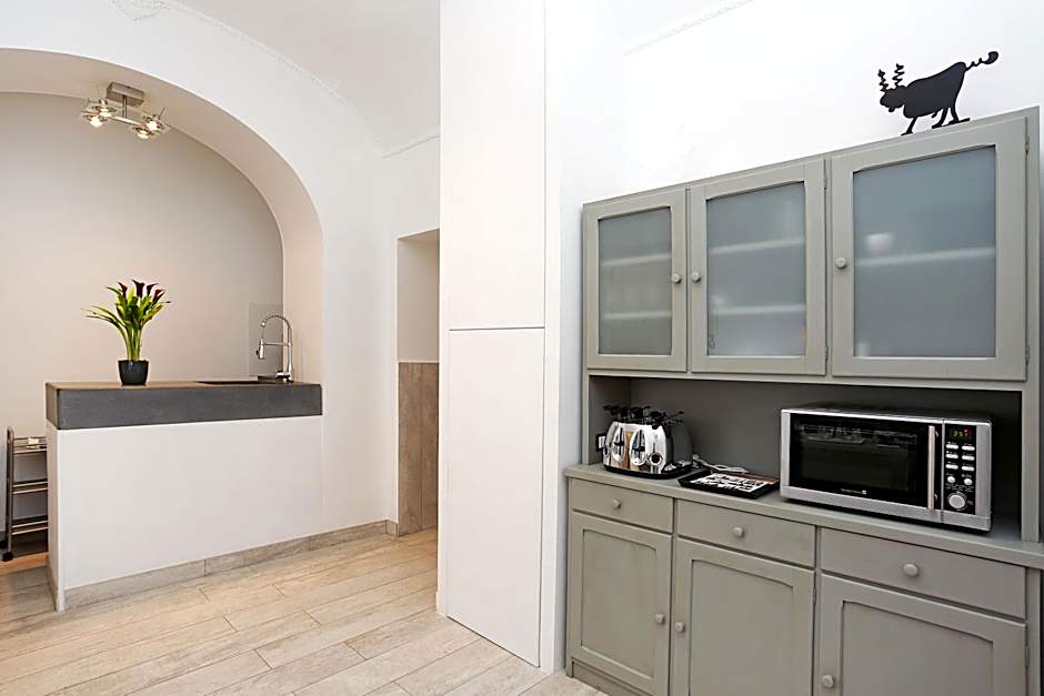 Houspitality Nero Bed & Breakfast