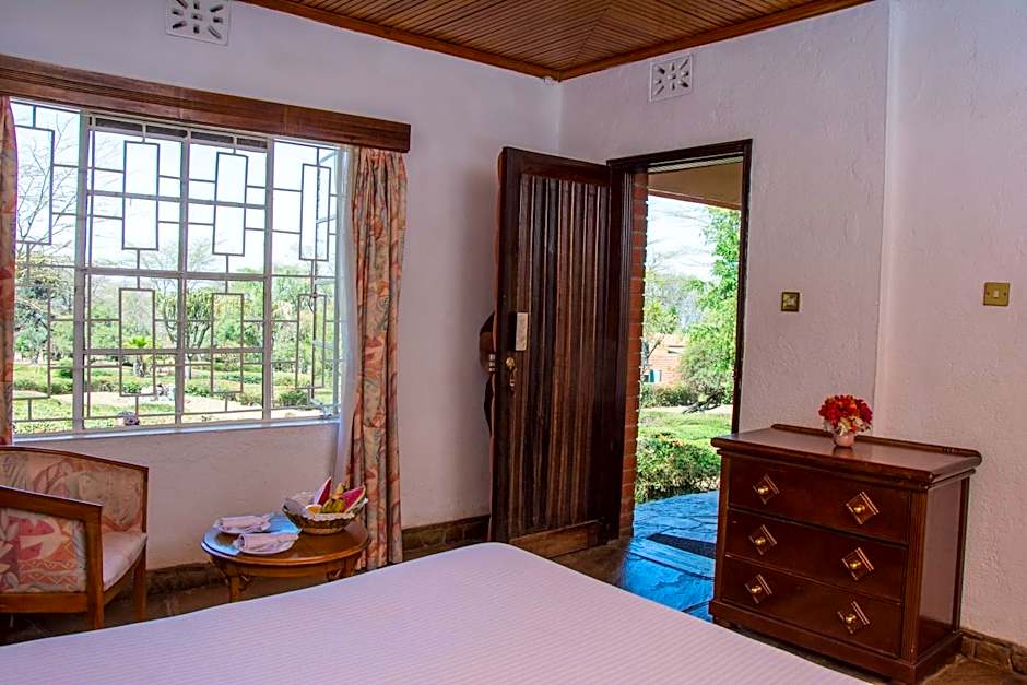 Jacaranda Lake Elementaita Lodge