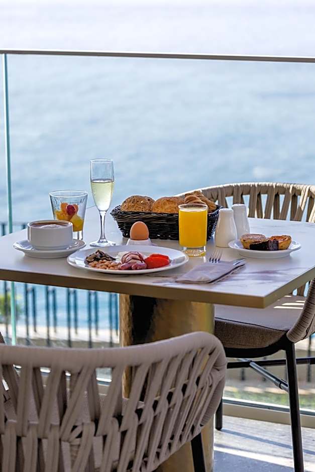 Duas Torres Hotel