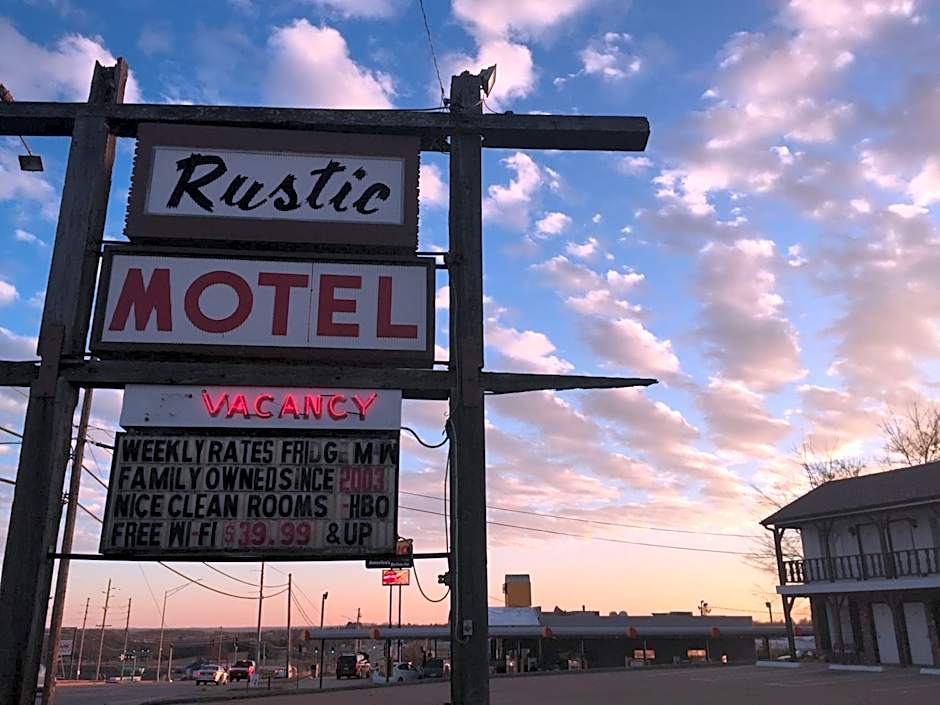 Rustic Motel Rolla